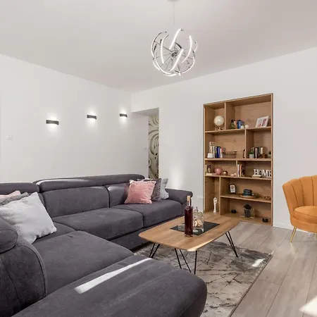 Апартаменты Anja *